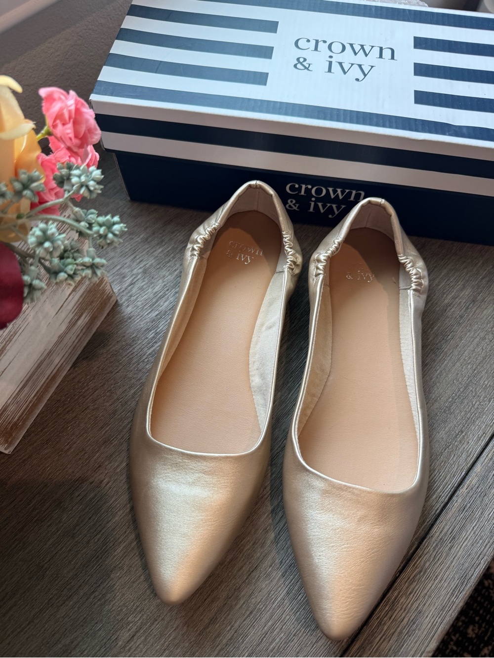 crown & ivy Metallic Gold Pointed-Toe Elastic-Back Flats